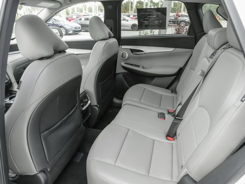 Certified 2023 INFINITI QX50 Sensory w/ Accent Package AWD/4WD image 33