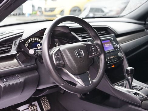 Used 2018 Honda Civic Sport image 7