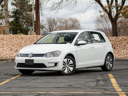 Used 2016 Volkswagen e-Golf SE w/ DC Fast Charging Package