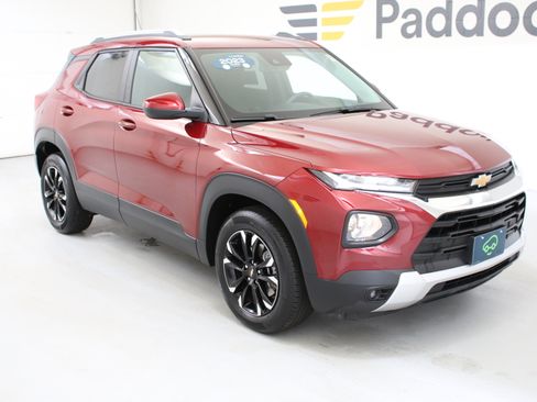 Certified 2023 Chevrolet TrailBlazer LT w/ Convenience Package FWD image 2