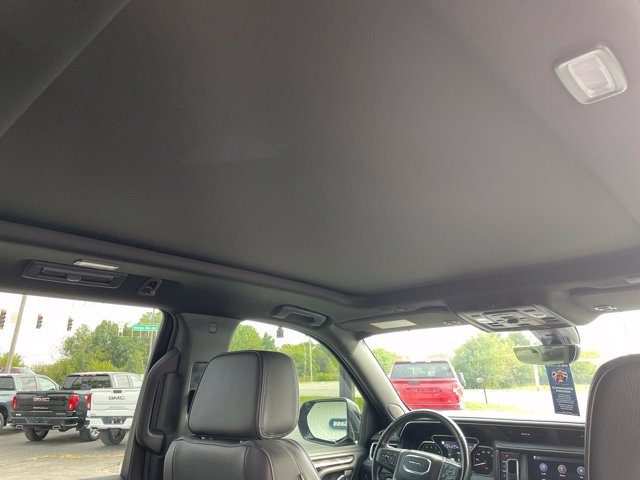 Used 2021 GMC Yukon Denali w/ Denali Premium Package AWD/4WD image 25