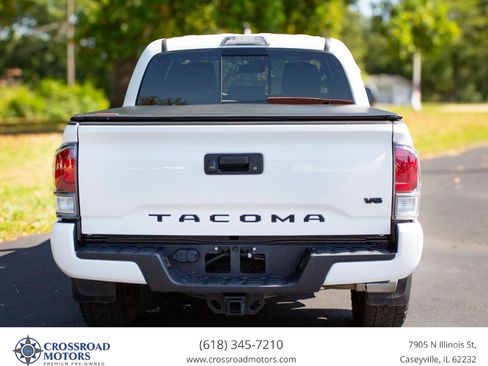 Used 2021 Toyota Tacoma TRD Sport AWD/4WD image 5