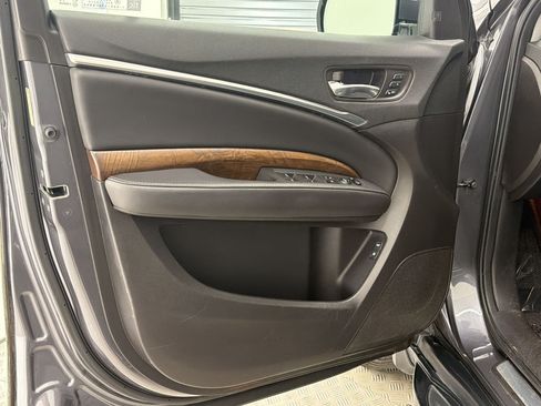 Used 2017 Acura MDX SH-AWD w/ Advance Package image 14