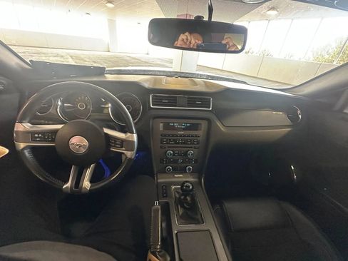 Used 2014 Ford Mustang GT Premium w/ Equipment Group 402A image 18