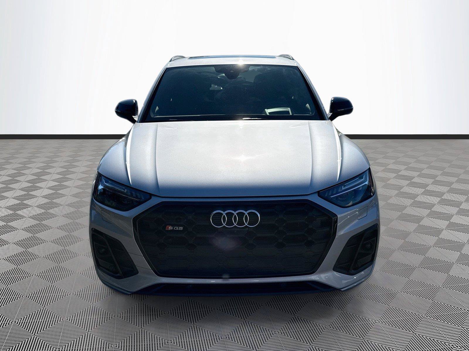 Used 2021 Audi SQ5 Prestige w/ Prestige Package AWD/4WD image 2