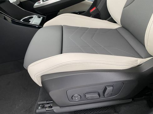 New 2026 BMW X1 xDrive28i w/ Technology Package image 13