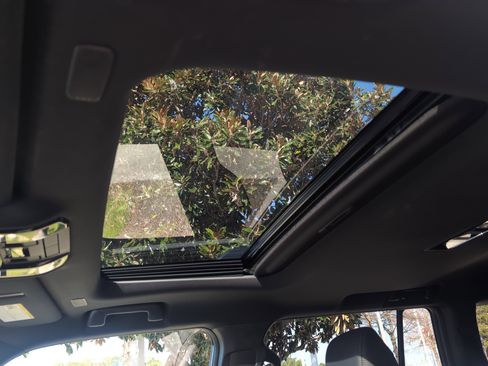 Used 2024 Lexus GX 550 image 28