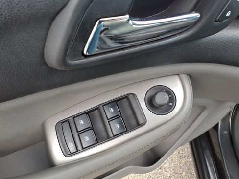 Used 2014 Chevrolet Malibu LS image 16