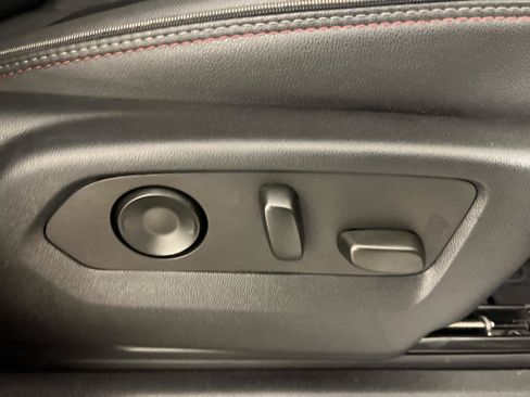 Used 2022 Chevrolet Tahoe RST RWD image 16