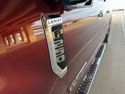 Used 2017 Ford F250 Lariat w/ Chrome Package image 9
