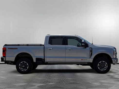 Certified 2024 Ford F250 Platinum w/ Tremor Off-Road Package AWD/4WD image 4