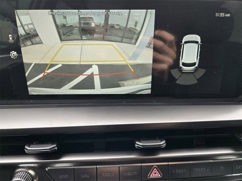 New 2025 Kia Telluride S image 12