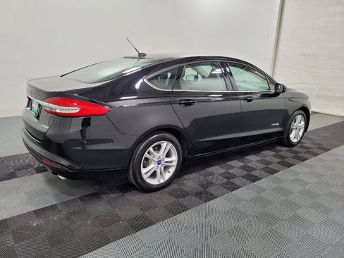 Used 2018 Ford Fusion S image 10