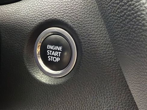 Used 2023 Toyota Corolla SE image 15