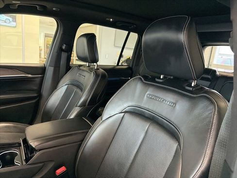 Used 2022 Jeep Grand Cherokee Overland image 14