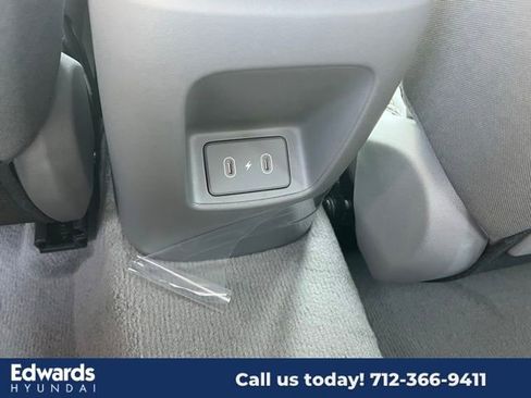 New 2025 Hyundai Elantra SEL image 12