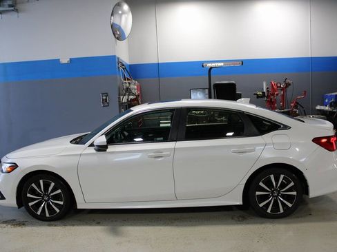 Used 2022 Honda Civic EX image 16