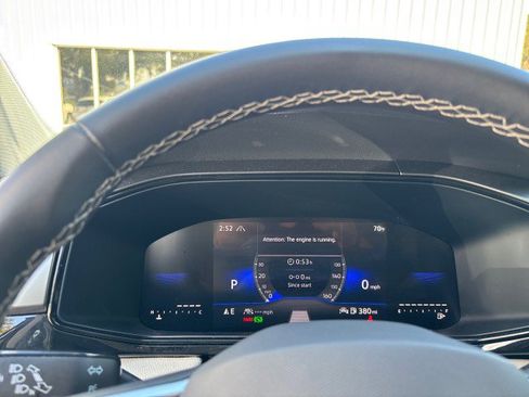 Used 2025 Volkswagen Taos S image 17