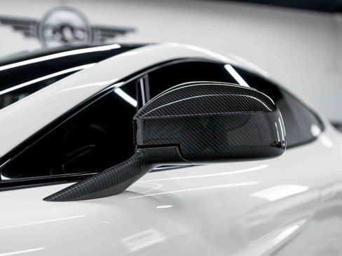 Used 2016 Aston Martin Vanquish Coupe image 28