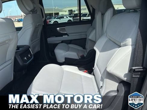 New 2026 Ford Expedition Max Platinum w/ Driver's Package AWD/4WD image 16
