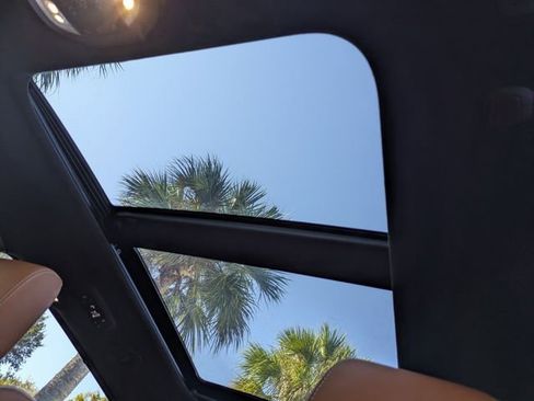 Used 2024 Chrysler Pacifica Pinnacle w/ Trailer Tow Group image 30