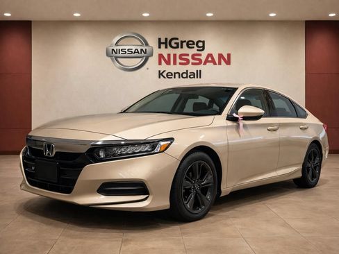 Used 2018 Honda Accord LX image 3