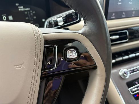 Used 2023 Lincoln Aviator Reserve w/ Equipment Group 201A AWD/4WD image 25