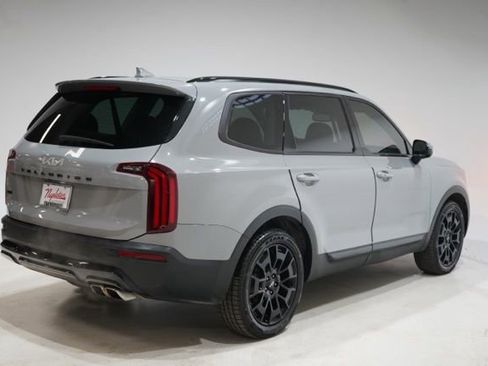 Used 2022 Kia Telluride SX w/ Nightfall Edition Package image 8