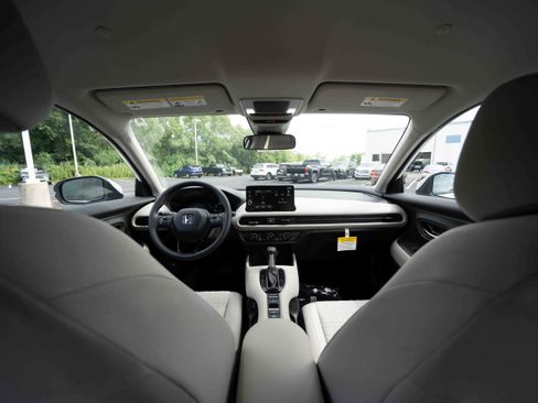 New 2026 Honda HR-V LX image 19