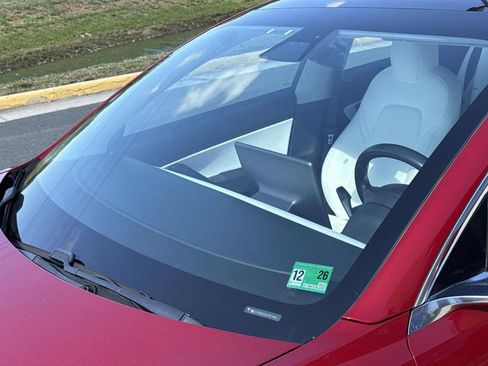 Used 2018 Tesla Model 3 Mid Range RWD image 12