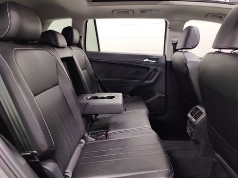 Certified 2022 Volkswagen Tiguan SE AWD/4WD image 18