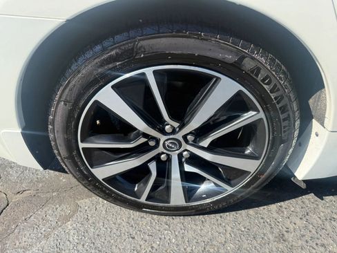 Used 2023 Nissan Maxima SV w/ Floor Mat Group FWD image 44