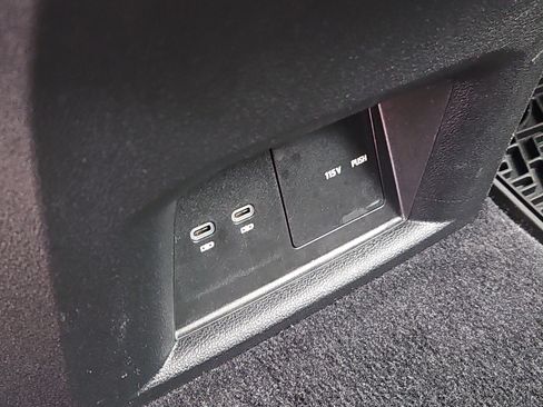 Certified 2023 Volkswagen Atlas SE w/ Black Wheel Package image 12