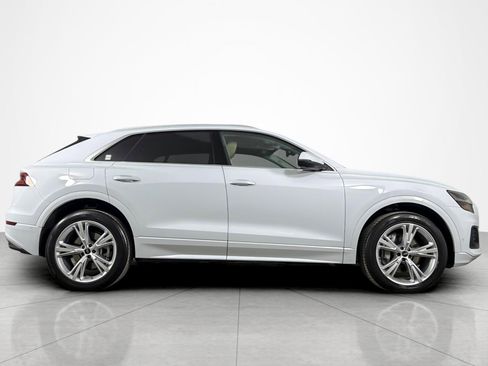 Used 2023 Audi Q8 Premium Plus AWD/4WD image 6