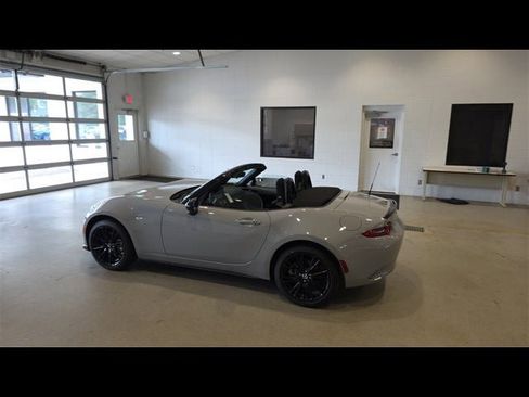 New 2025 MAZDA MX-5 Miata Club image 33
