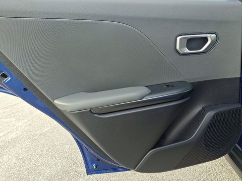 Used 2025 Kia K4 LXS image 12