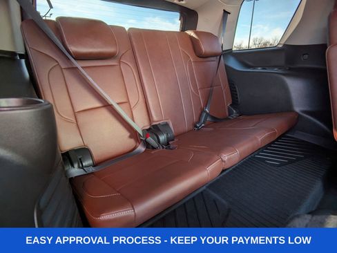 Used 2019 Chevrolet Tahoe Premier w/ Premier Plus Edition image 15