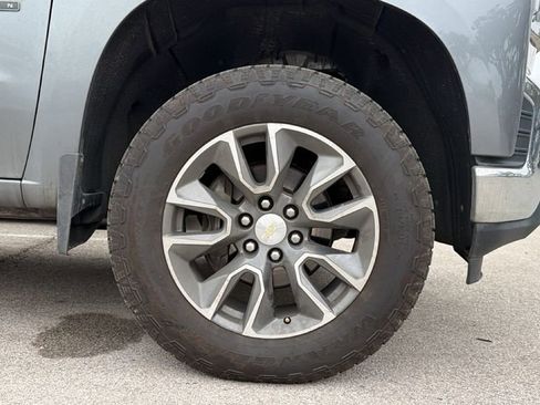 Used 2020 Chevrolet Silverado 1500 LT w/ Texas Edition AWD/4WD image 6