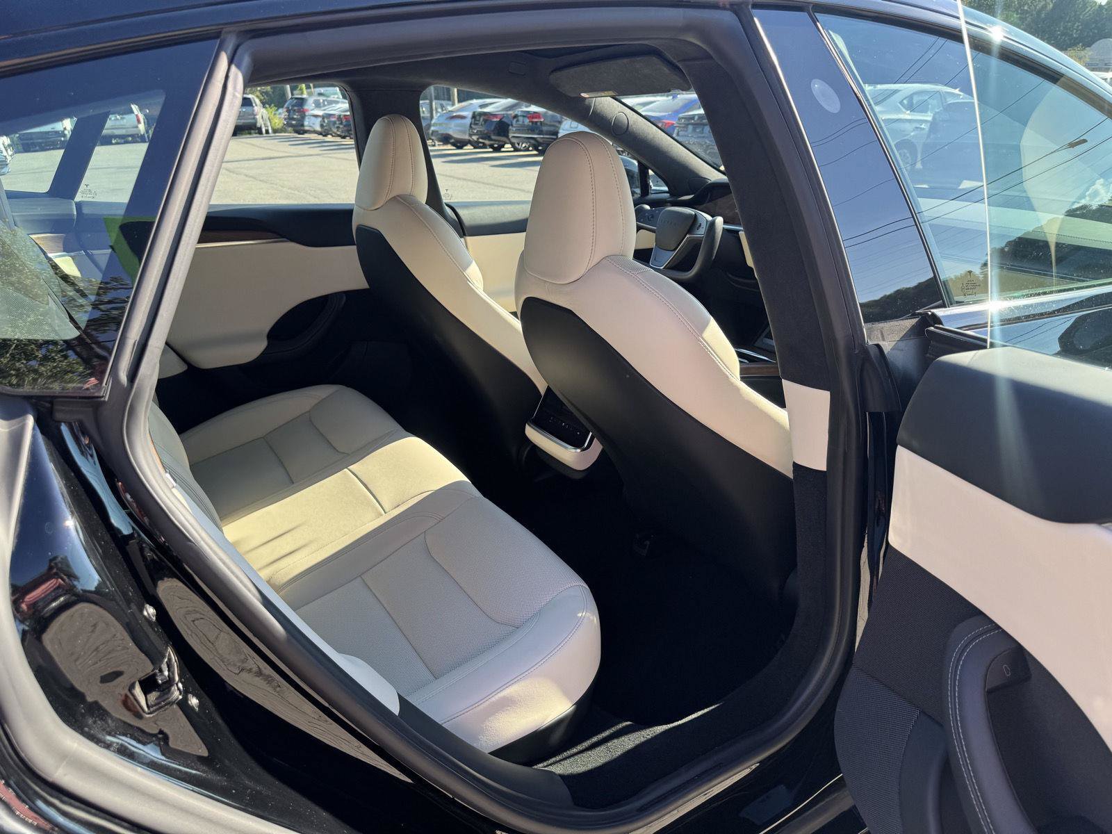 Used 2022 Tesla Model S Standard Range AWD/4WD image 13