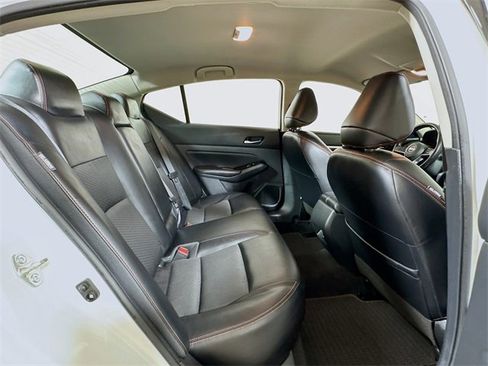 Used 2024 Nissan Altima 2.5 SR image 23