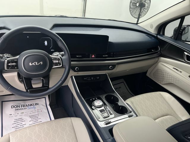 Used 2026 Kia Carnival SX w/ SX Dark Edition Package FWD image 14