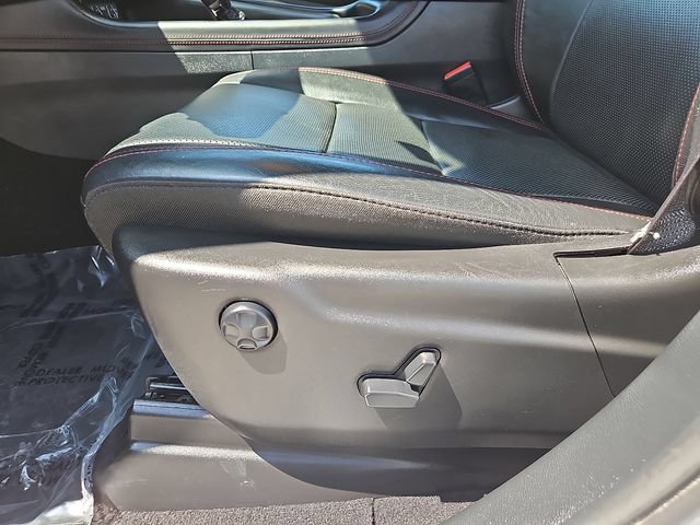 Used 2024 Dodge Durango GT AWD/4WD image 14
