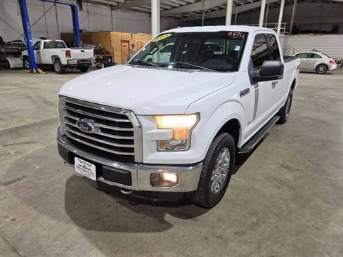 Used 2015 Ford F150 XLT w/ Equipment Group 302A Luxury AWD/4WD image 2