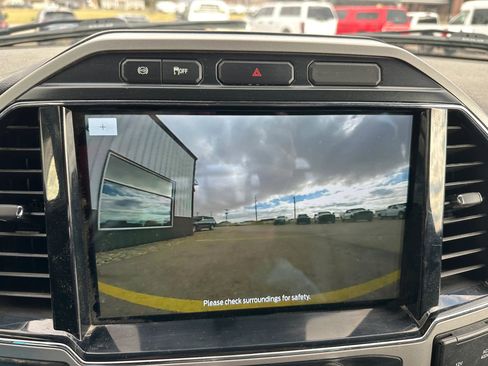 Used 2022 Ford F550 4x4 Crew Cab Super Duty w/ Lariat Value Package image 14