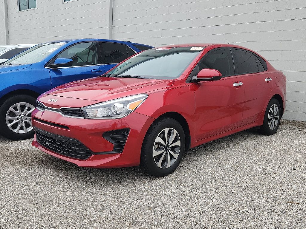 Used 2023 Kia Rio S w/ Technology Package FWD image 3