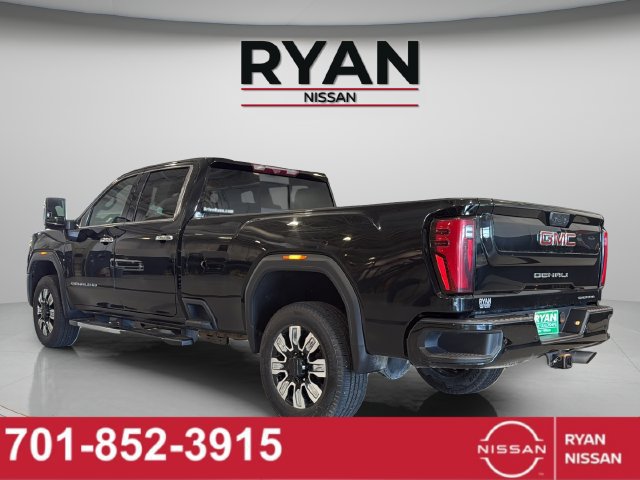 Used 2024 GMC Sierra 2500 Denali w/ Technology Package AWD/4WD image 5