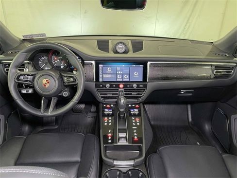 Used 2025 Porsche Macan GTS image 26