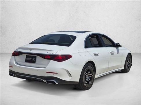 Used 2026 Mercedes-Benz E 350 4MATIC Sedan image 5