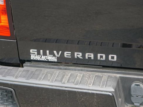 Used 2018 Chevrolet Silverado 1500 Custom w/ Custom Convenience Package AWD/4WD image 7