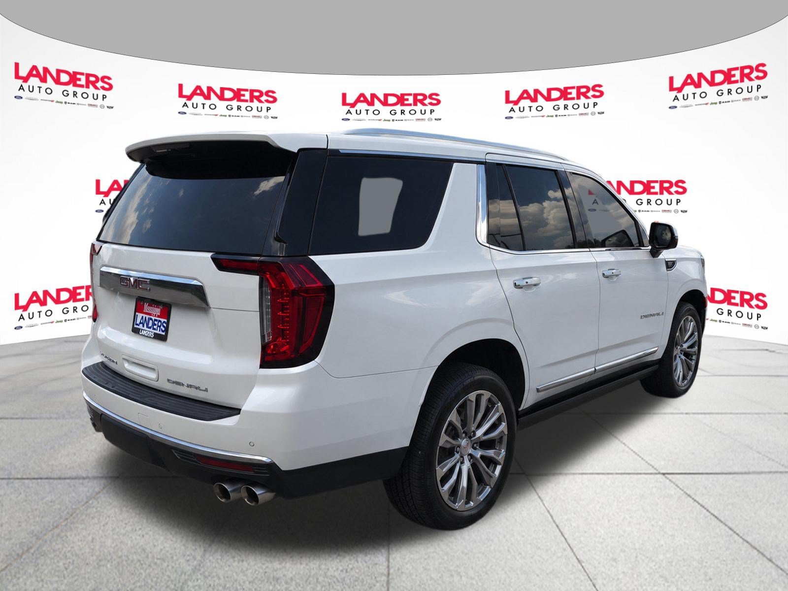 Used 2021 GMC Yukon Denali w/ Denali Premium Package RWD image 5